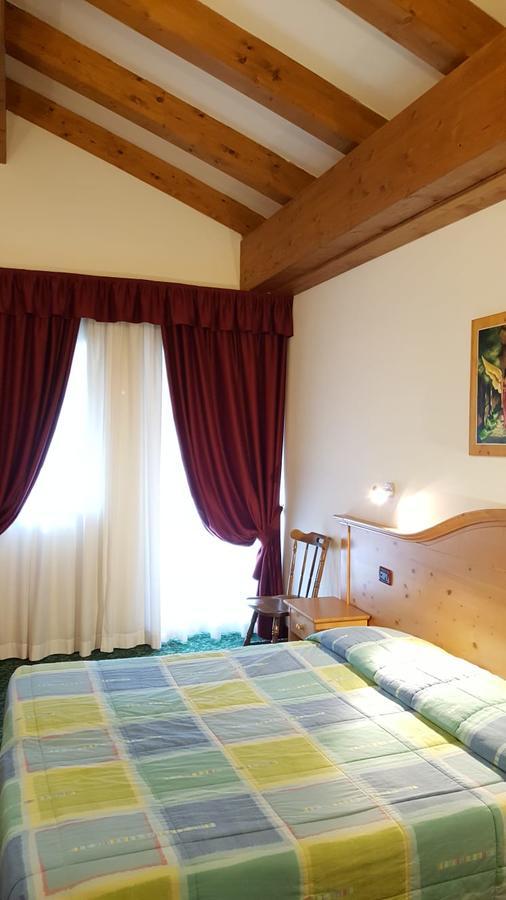 Hotel Garni Al Nardis Carisolo Exterior foto