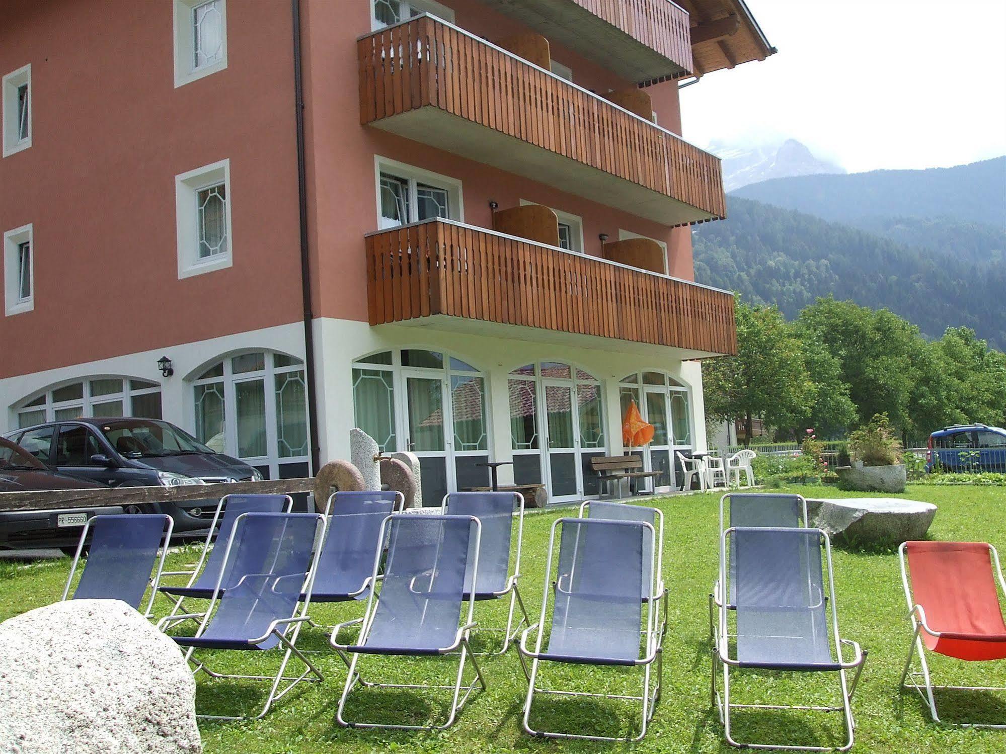 Hotel Garni Al Nardis Carisolo Exterior foto